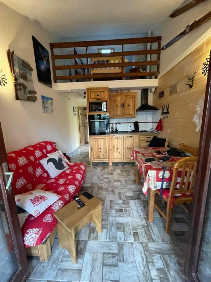 Les Fontanilles Odeillo Chalet 60 Wifi & Parking Gratuit Expose Plein Sud & Plein Pied , Draps & Serviettes De Toilettes Non Inclus, Sabanas Y Toallas No Incluidos Villa Екстериор снимка