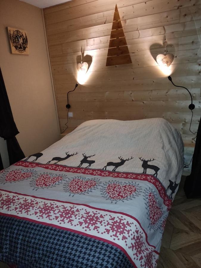 Les Fontanilles Odeillo Chalet 60 Wifi & Parking Gratuit Expose Plein Sud & Plein Pied , Draps & Serviettes De Toilettes Non Inclus, Sabanas Y Toallas No Incluidos Villa Екстериор снимка